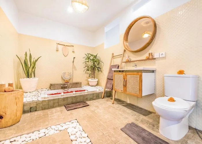 Villa Florence - 3bdr Luxury Villa, Private Pool, Walk To The