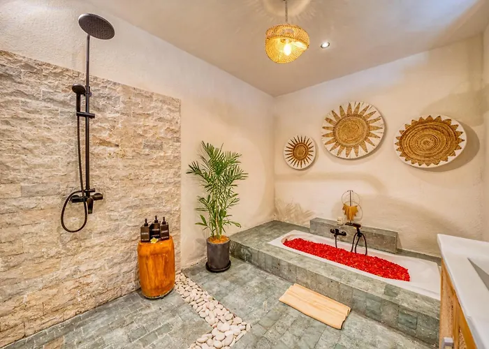 Villa Florence - 3bdr Luxury Villa, Private Pool, Walk To The Seminyak (Bali)