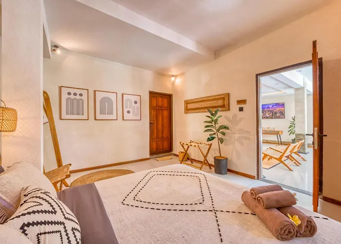 Villa Florence - 3bdr Luxury Villa, Private Pool, Walk To The *
